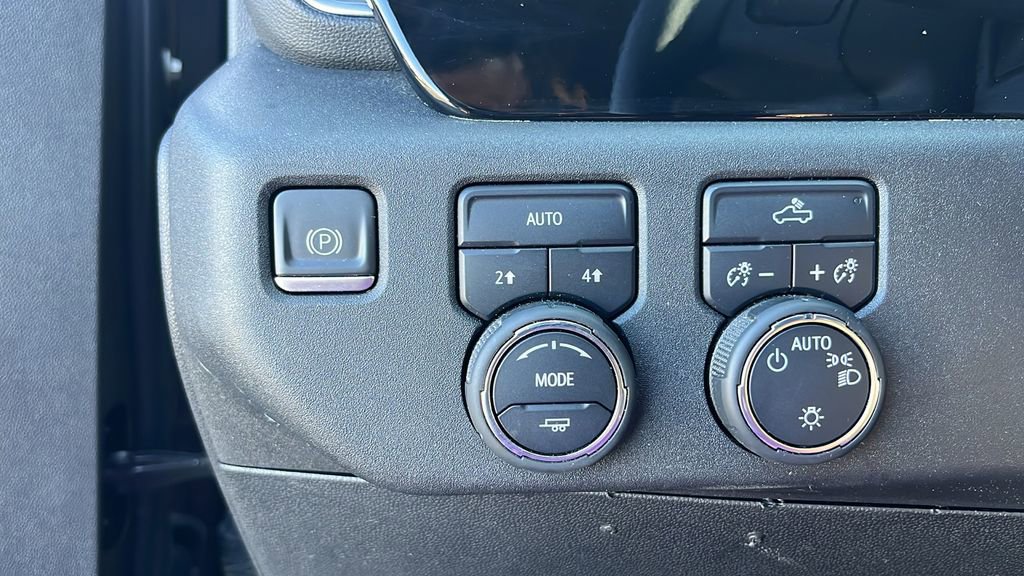 Used 2023 Chevrolet Silverado 1500 LT image 13