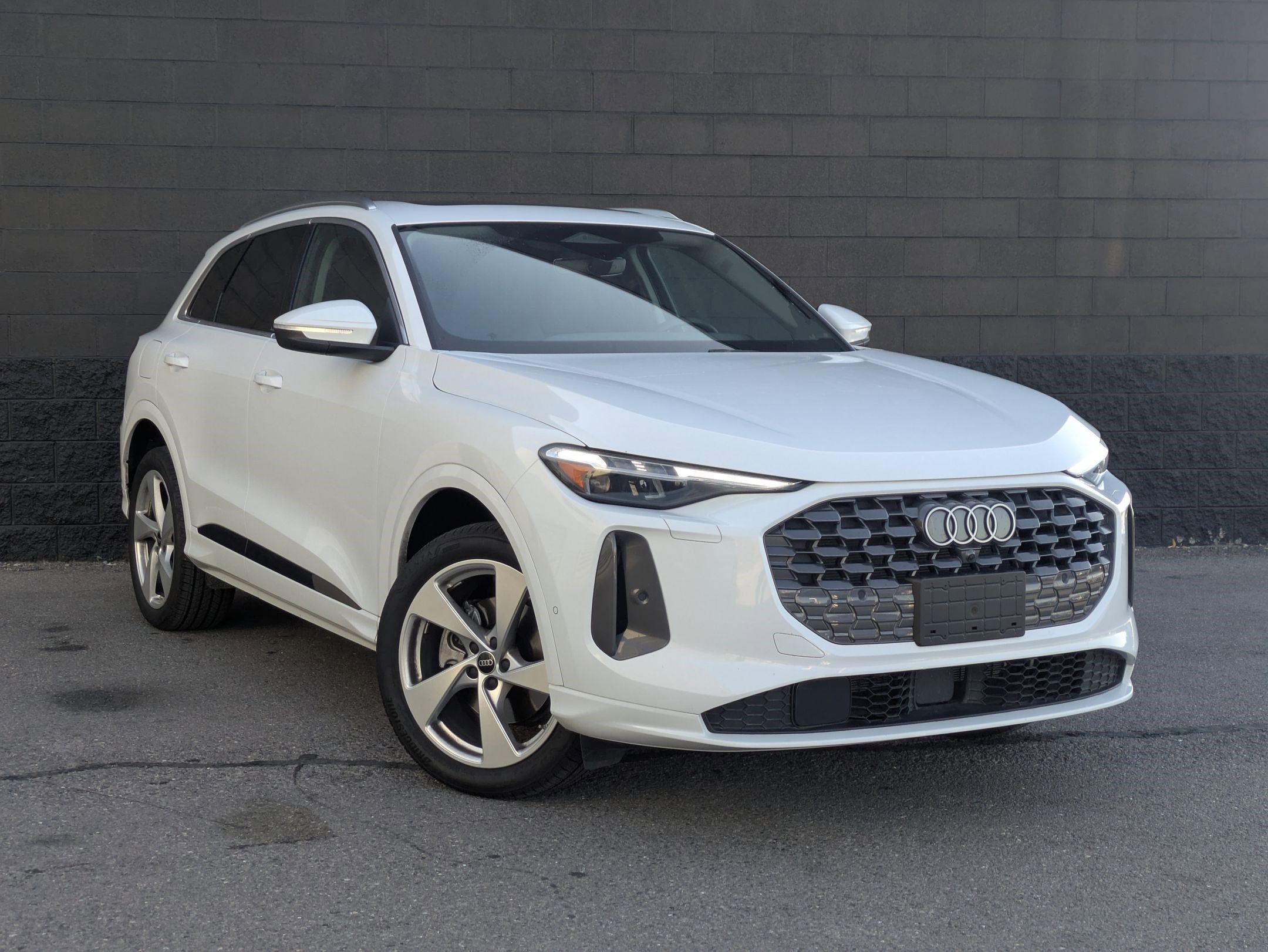 Used 2025 Audi Q5 Premium Plus image 3