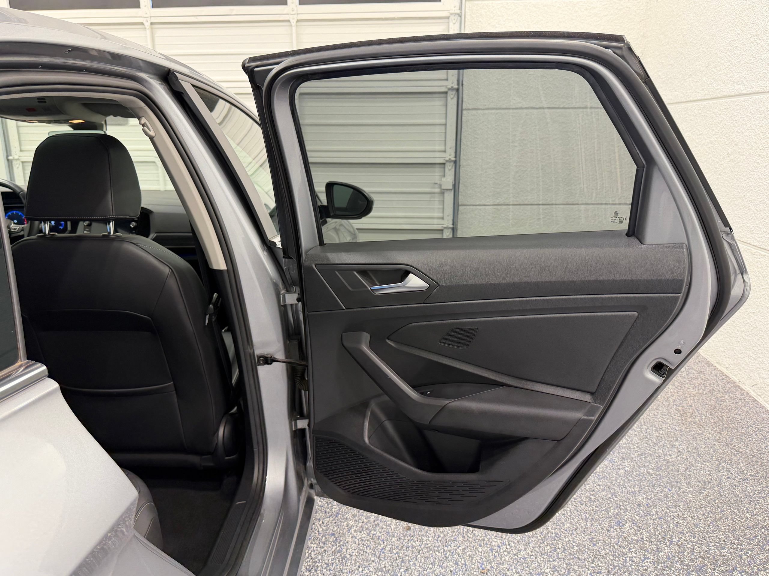 Used 2019 Volkswagen Jetta SEL FWD image 25