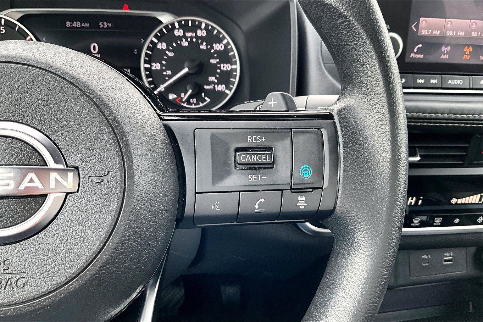 Used 2023 Nissan Rogue SV image 20