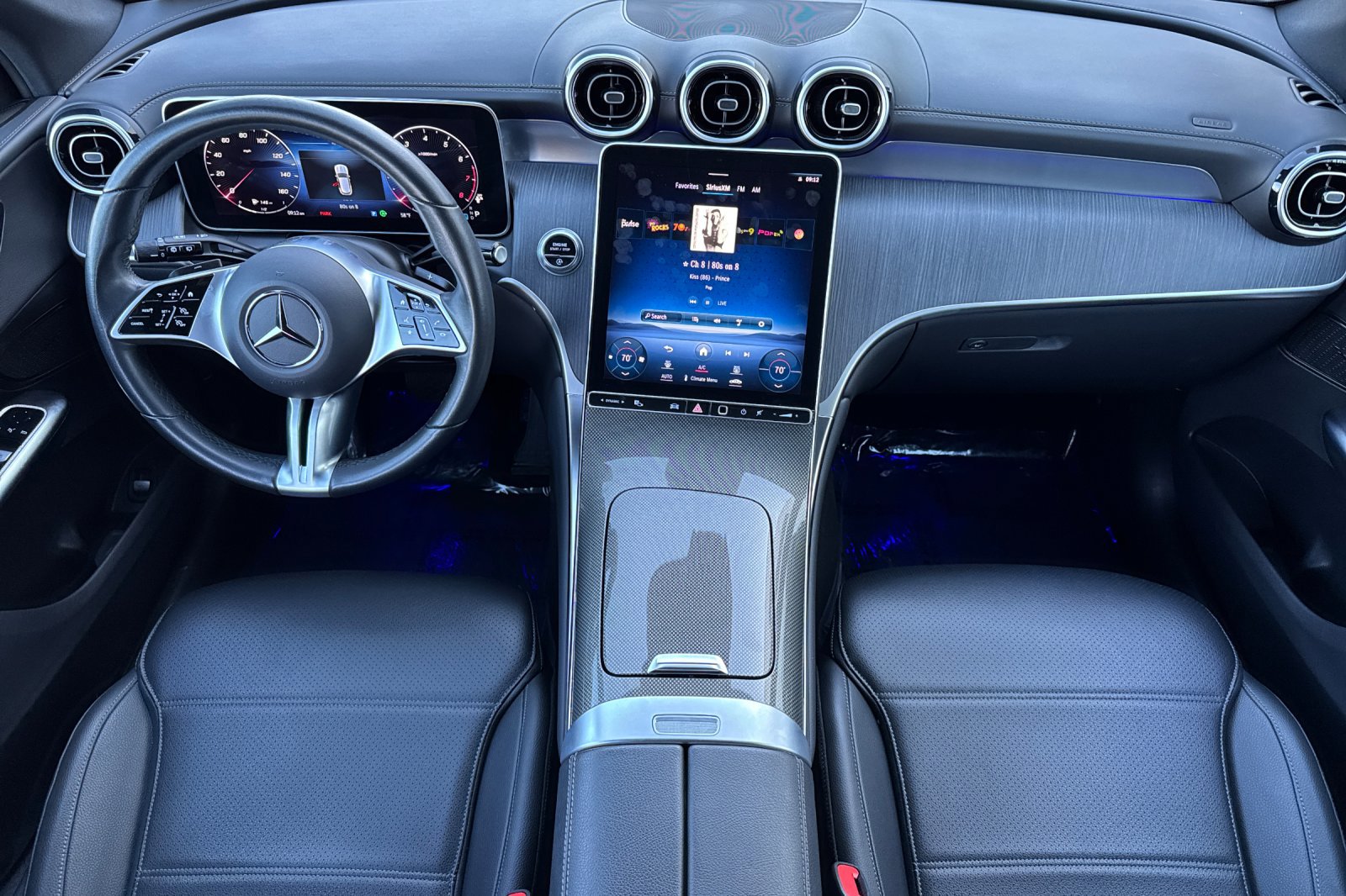 Used 2024 Mercedes-Benz GLC 300 4MATIC image 13