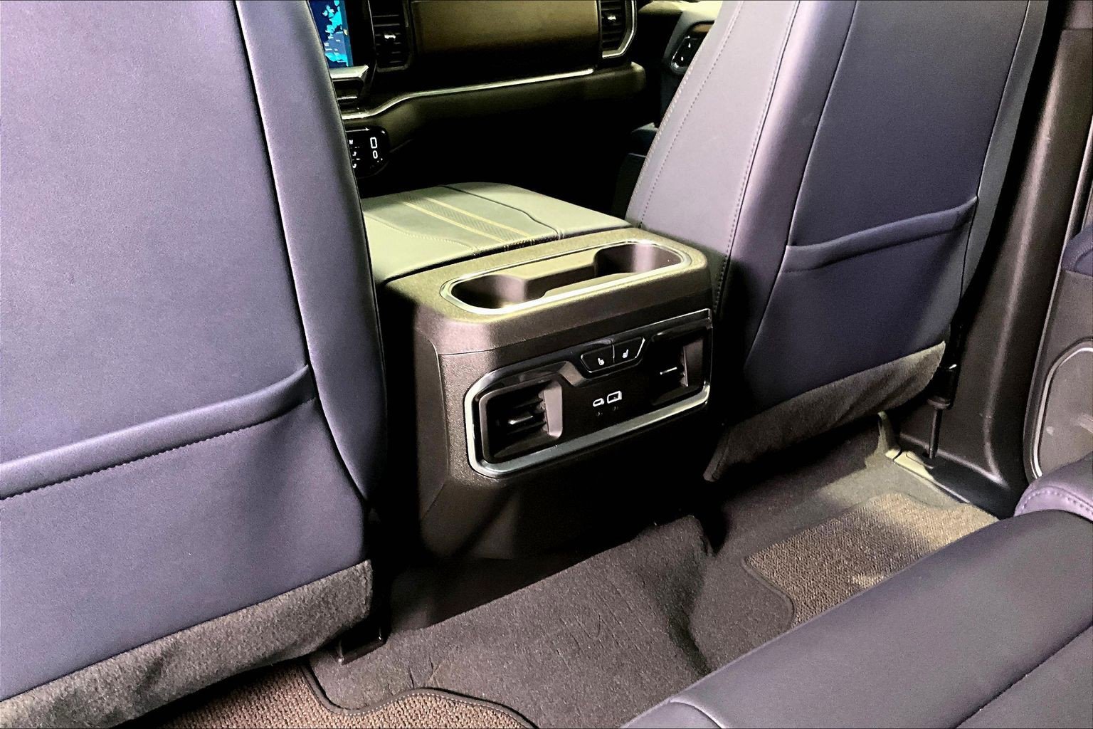 Used 2024 Chevrolet Silverado 1500 High Country AWD/4WD image 12
