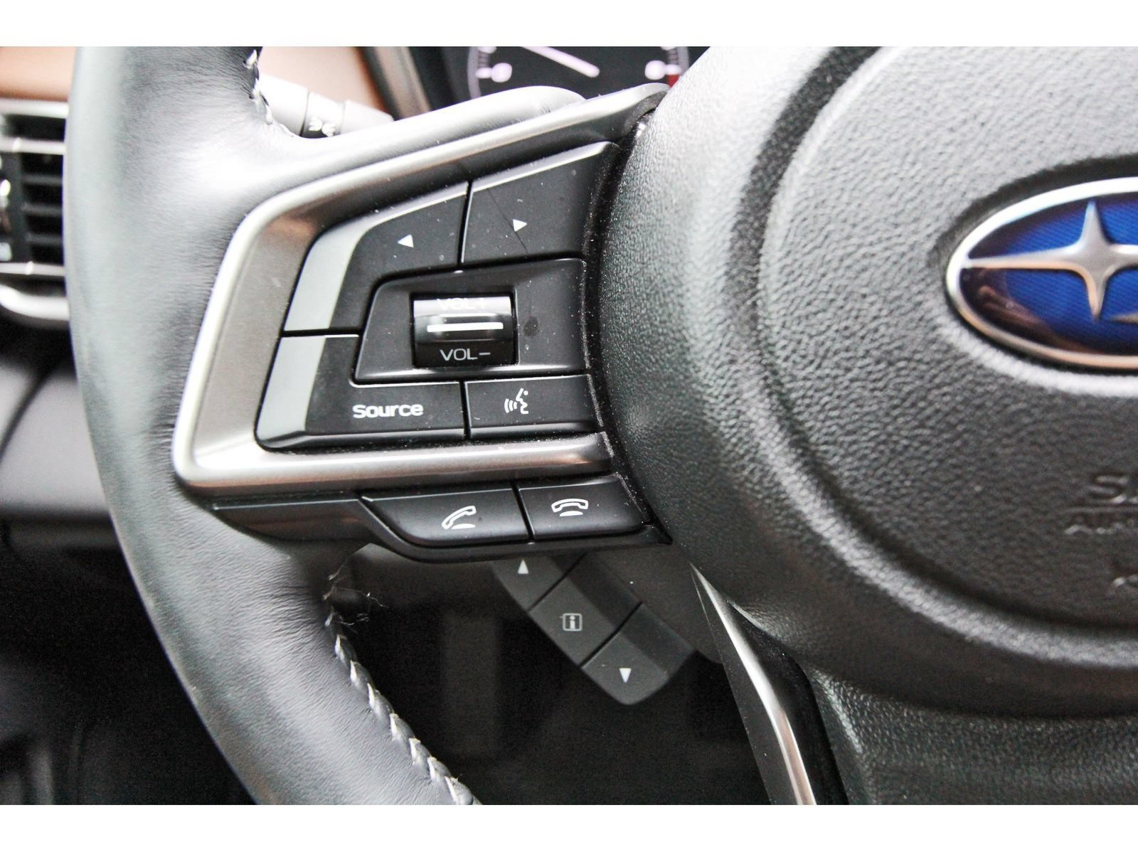 Used 2022 Subaru Outback Touring AWD/4WD image 15