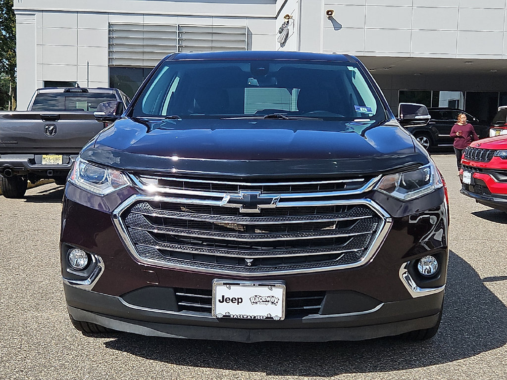 Used 2020 Chevrolet Traverse LT w/ LT Premium Package AWD/4WD image 2