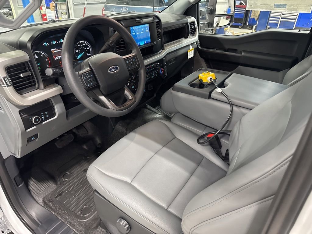 New 2026 Ford F450 XL w/ XL Chrome Package image 16