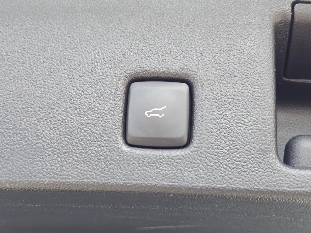 Used 2024 Ford Escape Active w/ Tech Pack #1 AWD/4WD image 13