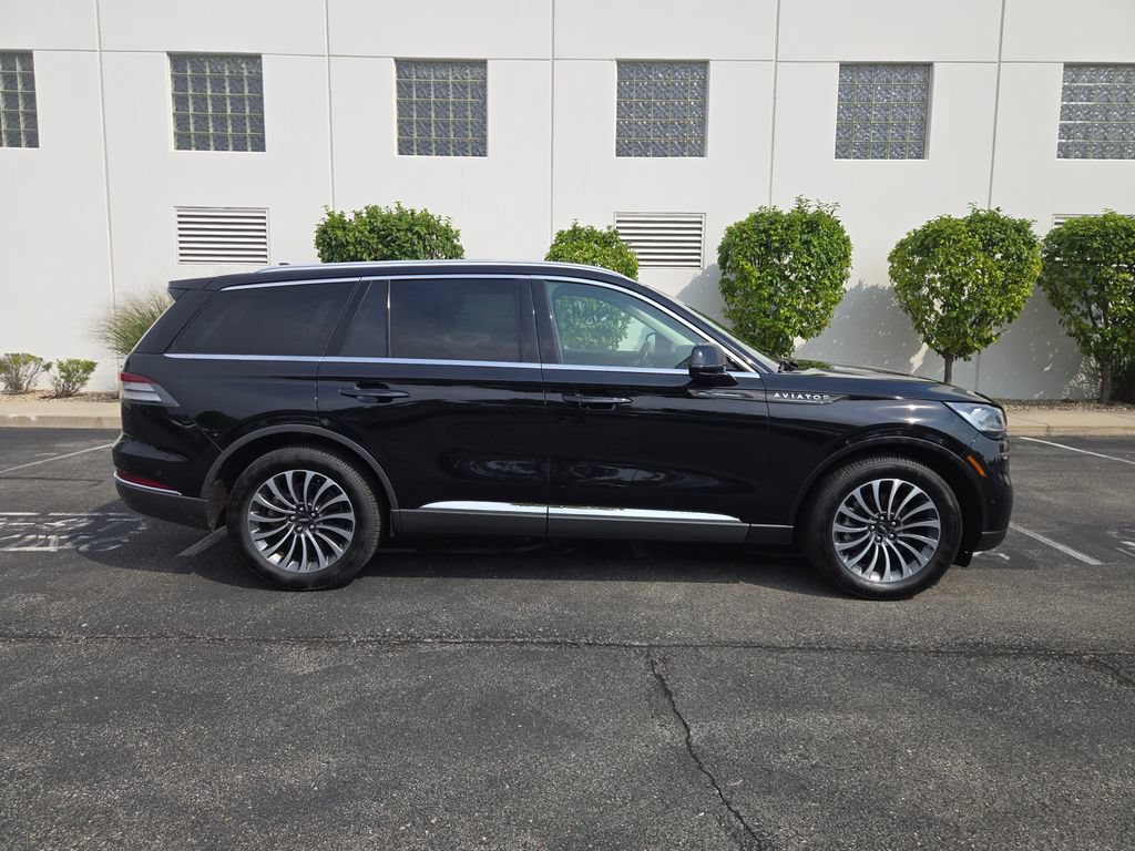 Used 2024 Lincoln Aviator Reserve AWD/4WD image 15
