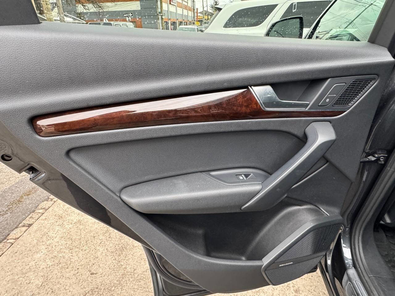 Used 2018 Audi Q5 2.0T Premium Plus w/ Premium Plus Package image 26