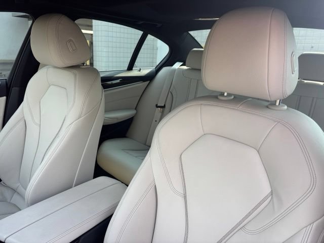 Used 2021 BMW 540i xDrive w/ Premium Package AWD/4WD image 17