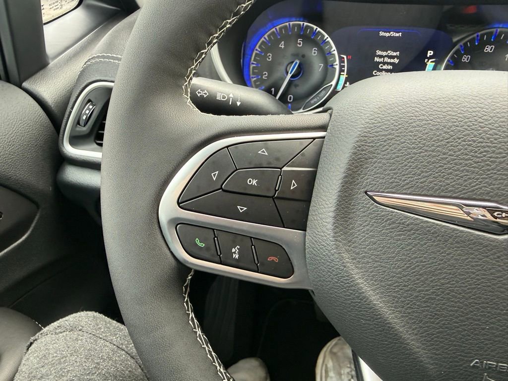 New 2026 Chrysler Pacifica Select FWD image 19