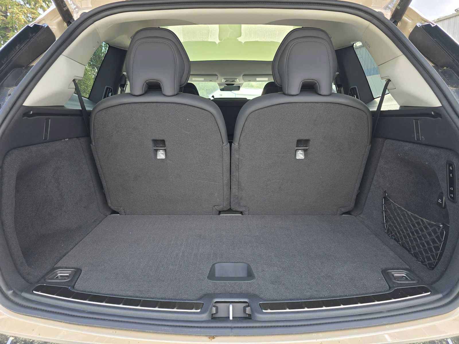 New 2026 Volvo EX90 Ultra AWD/4WD image 14