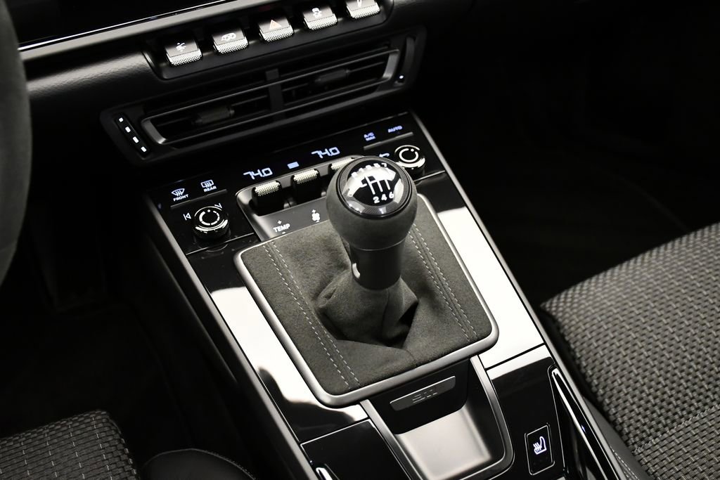 Used 2024 Porsche 911 Carrera T image 33