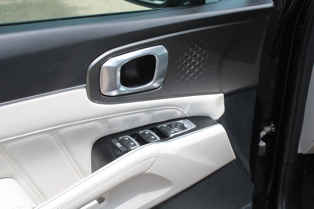 Certified 2023 Kia Sorento SX AWD/4WD image 20