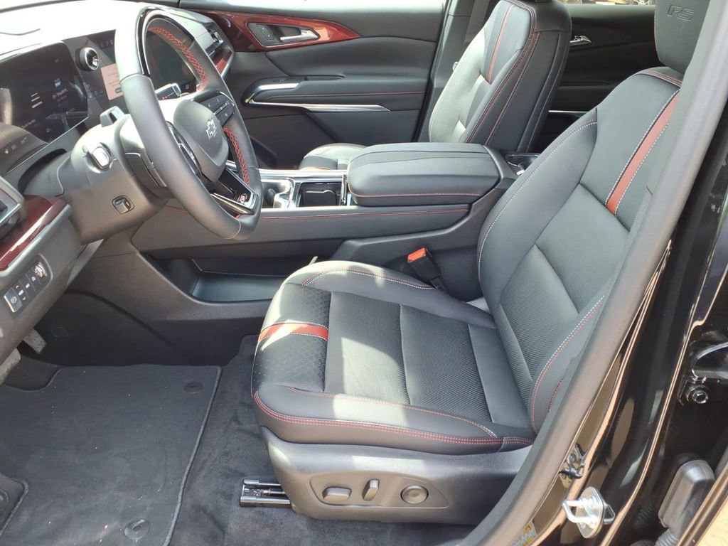 Certified 2024 Chevrolet Traverse RS image 15