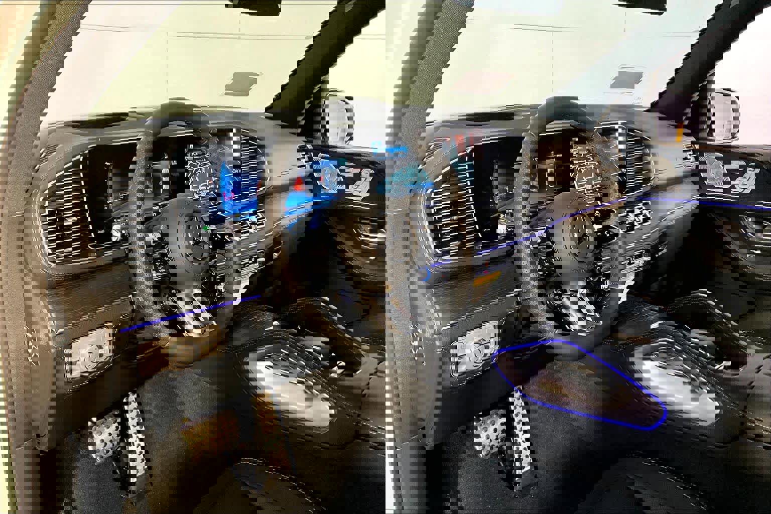 New 2026 Mercedes-Benz GLE 53 AMG 4MATIC image 9