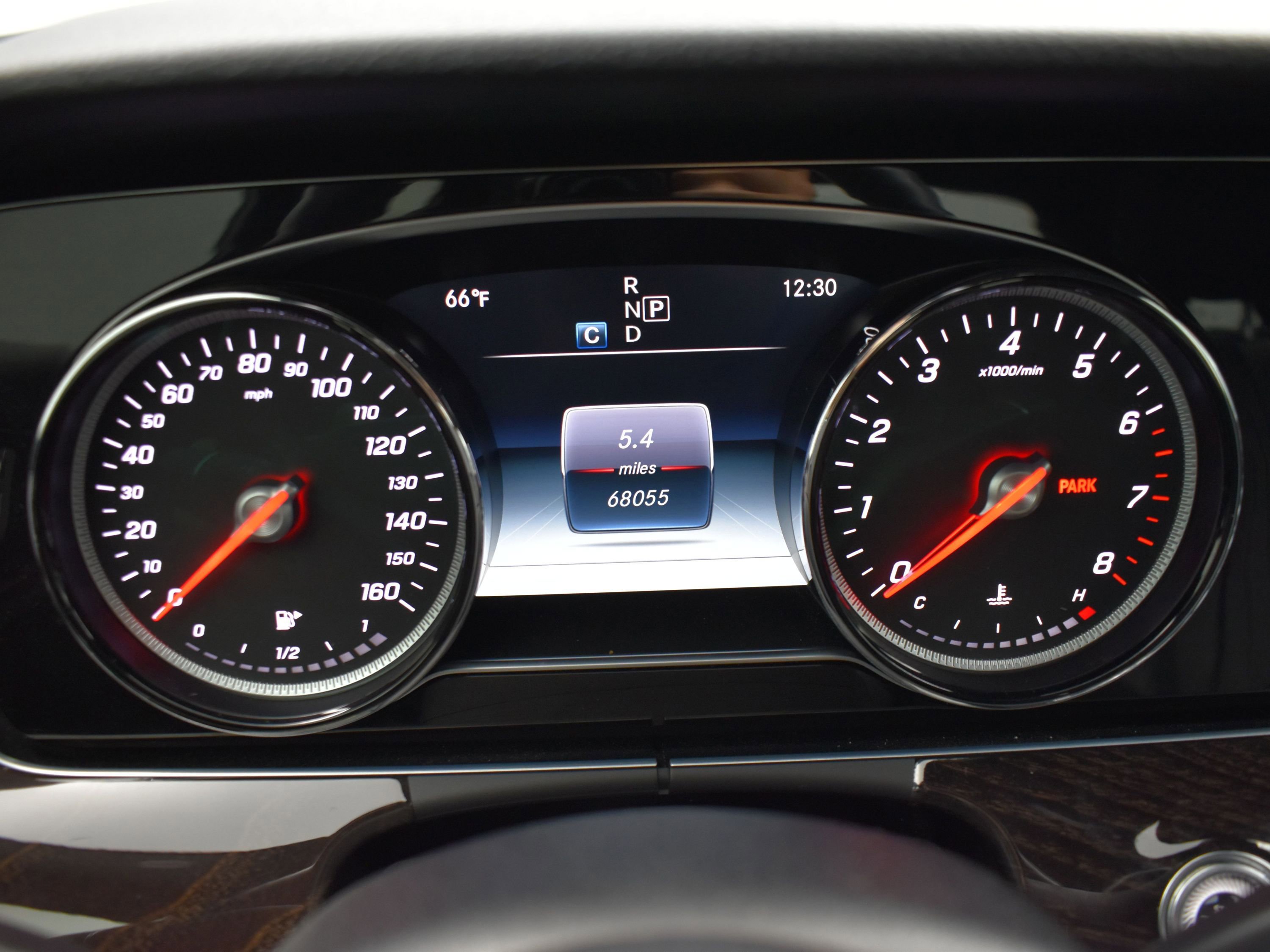 Used 2019 Mercedes-Benz E 450 4MATIC Sedan w/ Driver Assistance Package image 12