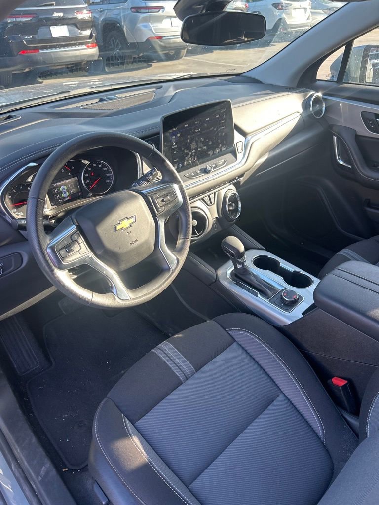 Used 2025 Chevrolet Blazer LT image 14