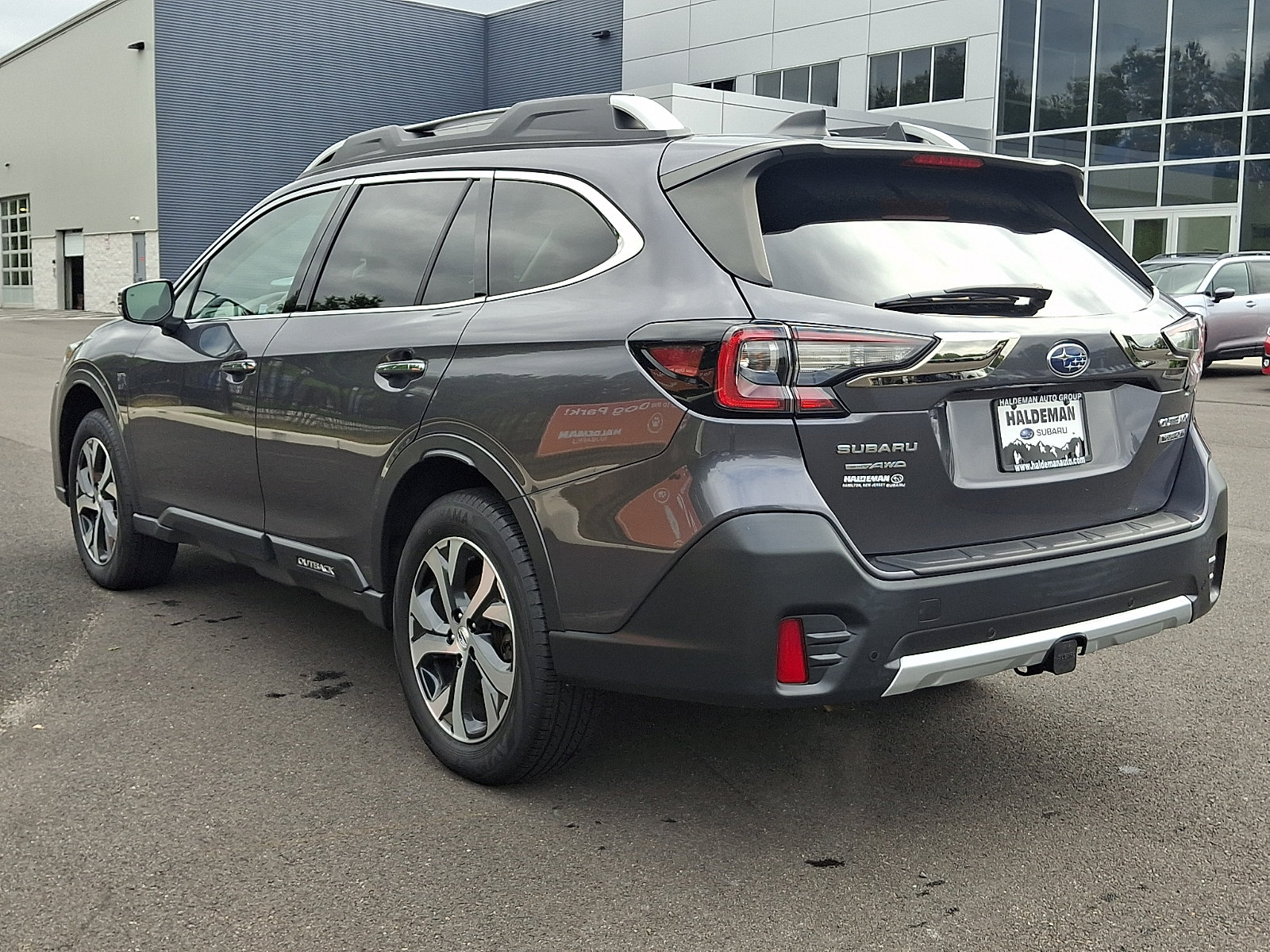 Certified 2022 Subaru Outback Touring XT AWD/4WD image 5