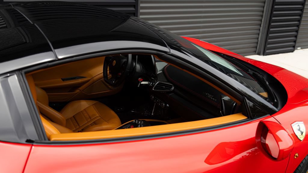 Used 2015 Ferrari 458 Spider RWD image 19