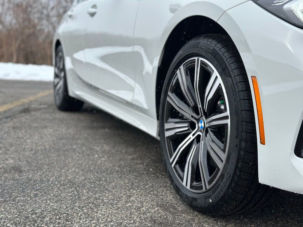 New 2026 BMW 330i xDrive Sedan AWD/4WD image 9