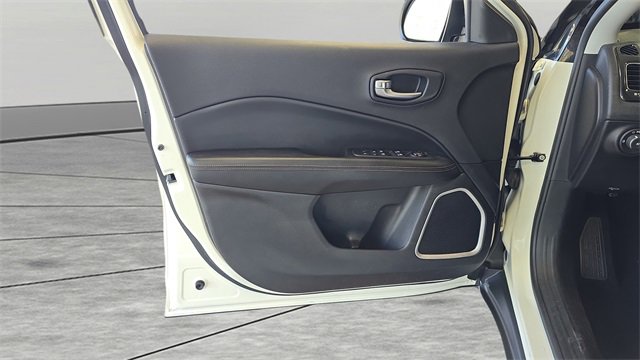 Used 2019 Jeep Compass Limited image 12