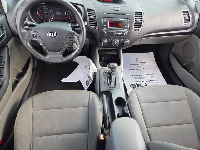 Used 2015 Kia Forte LX FWD image 9