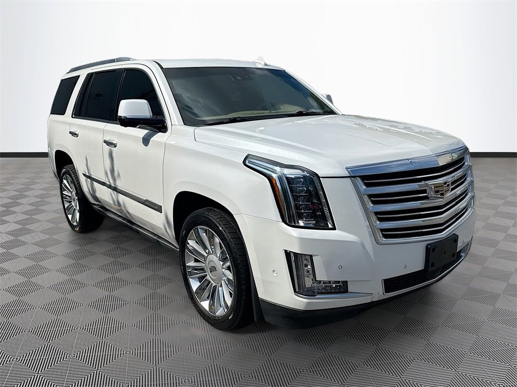 Used 2019 Cadillac Escalade Platinum image 4