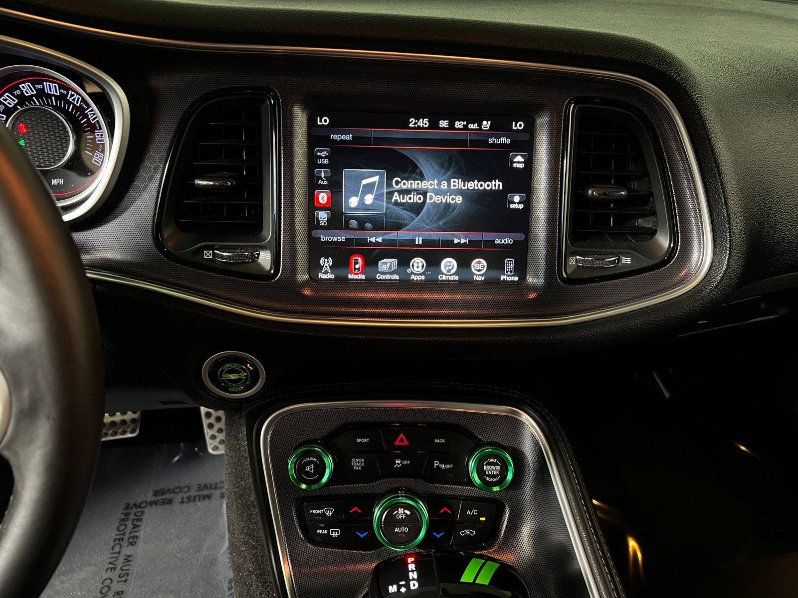 Used 2015 Dodge Challenger R/T Scat Pack w/ Leather Interior Group RWD image 18