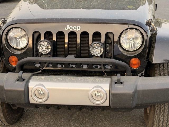 Used 2013 Jeep Wrangler Unlimited Sahara w/ Connectivity Group image 11