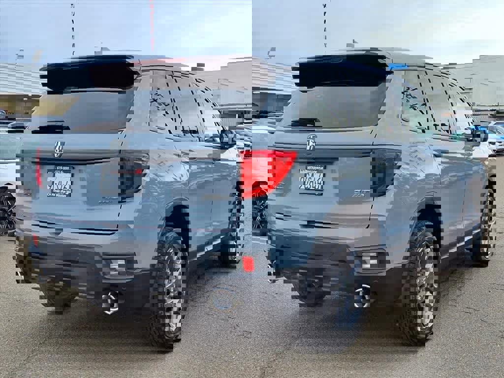 Used 2023 Honda Passport EX-L image 4