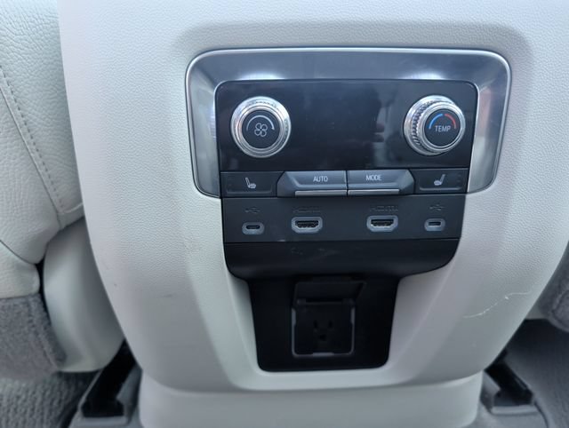 Used 2021 GMC Yukon XL Denali w/ LPO, Illumination Package AWD/4WD image 31