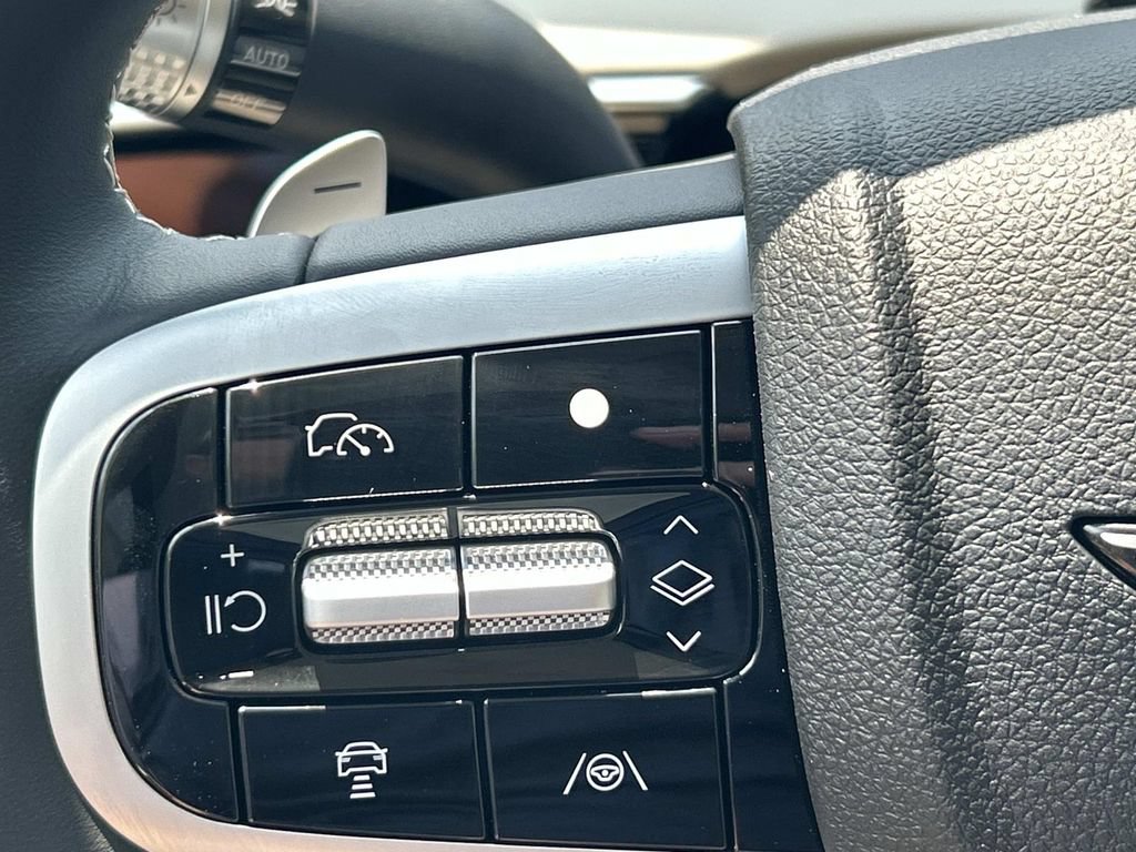 New 2027 Genesis GV70 2.5T Select AWD/4WD image 29
