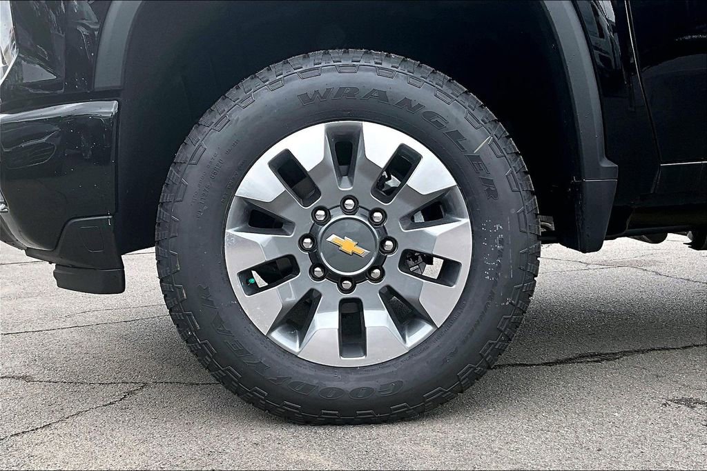 New 2026 Chevrolet Silverado 2500 Custom w/ Custom Value Package AWD/4WD image 12