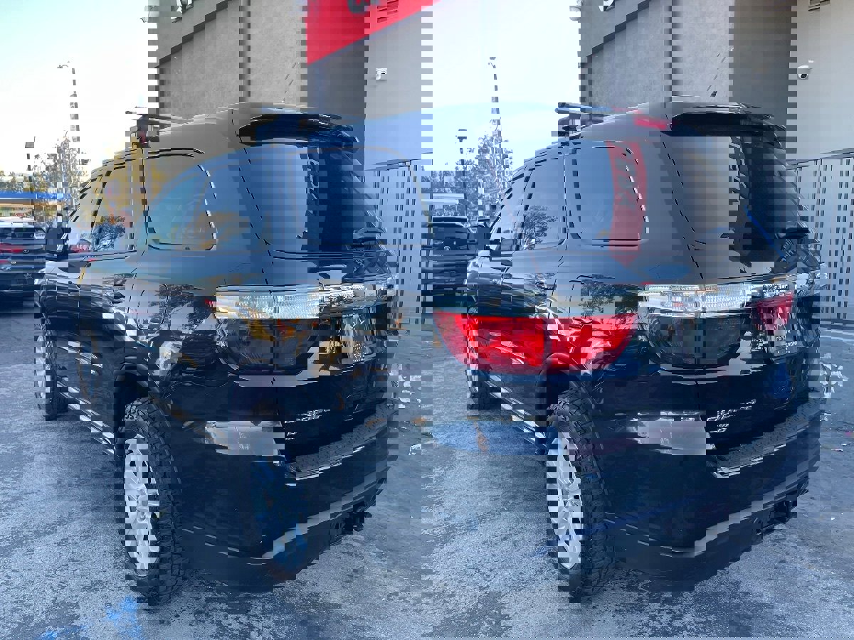 Used 2013 Dodge Durango SXT w/ Trailer Tow Group IV image 7