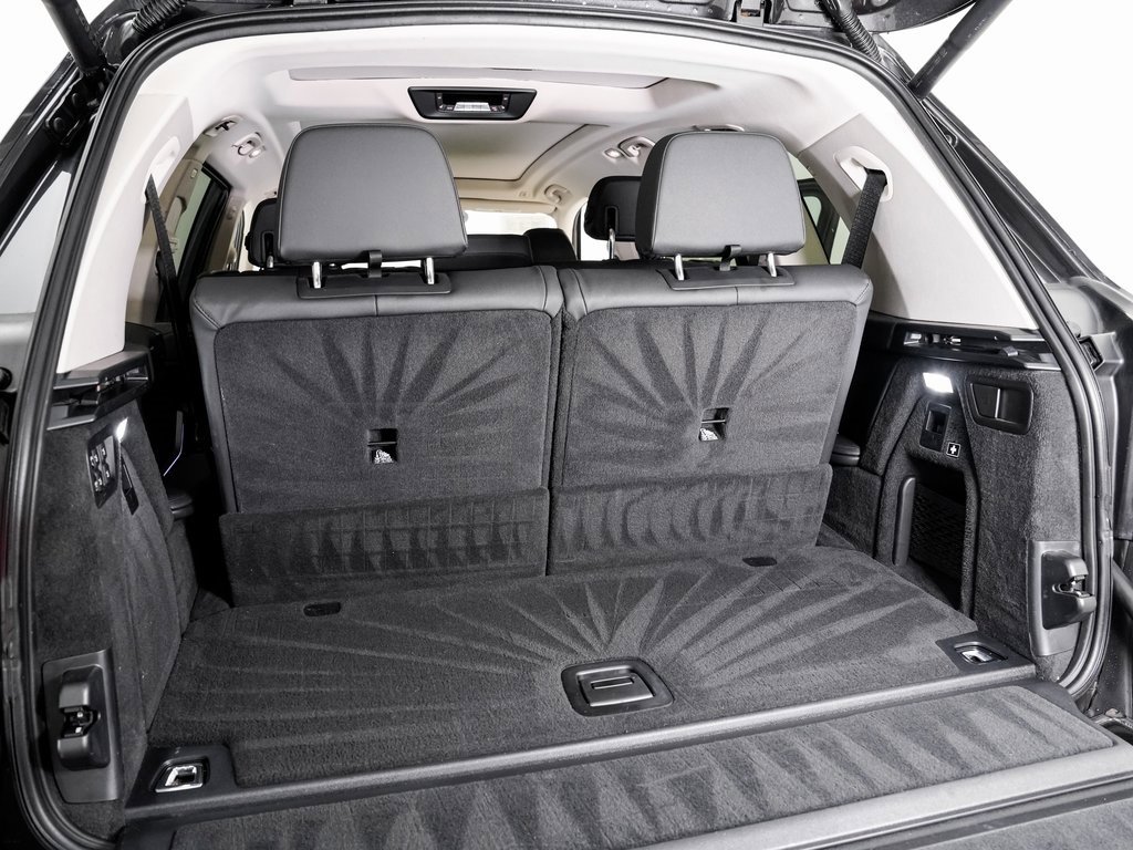 Used 2022 BMW X7 xDrive40i w/ Premium Package image 27