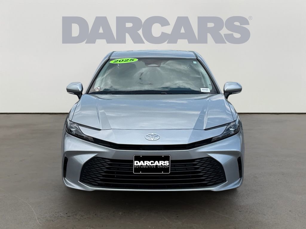 Used 2025 Toyota Camry LE FWD image 2