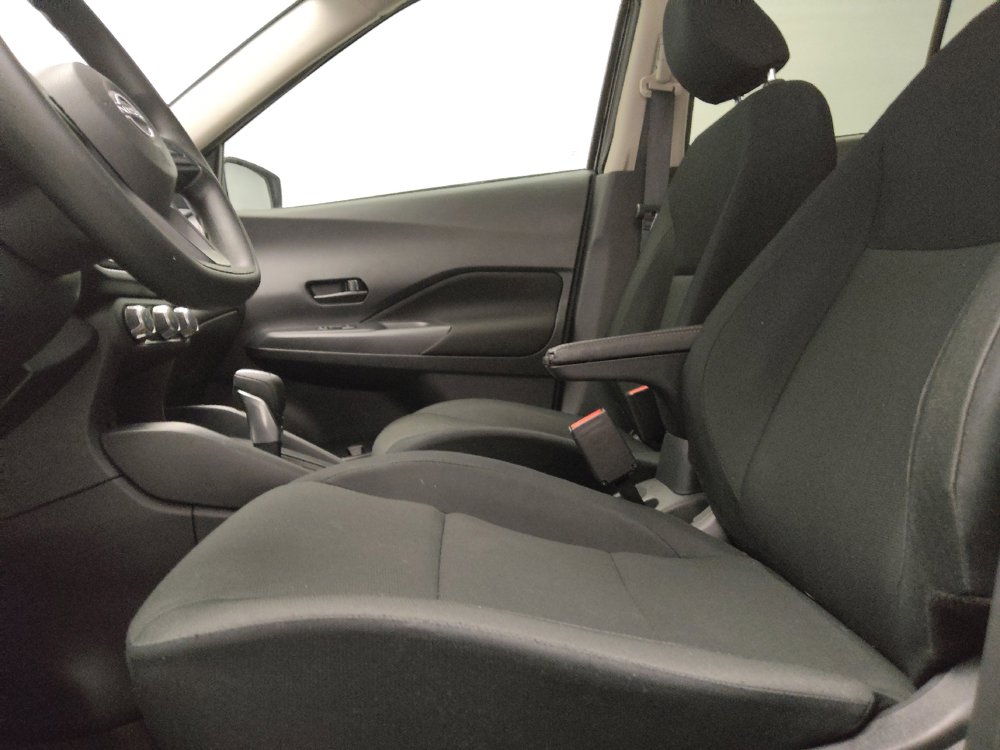 Used 2024 Nissan Kicks S FWD image 17