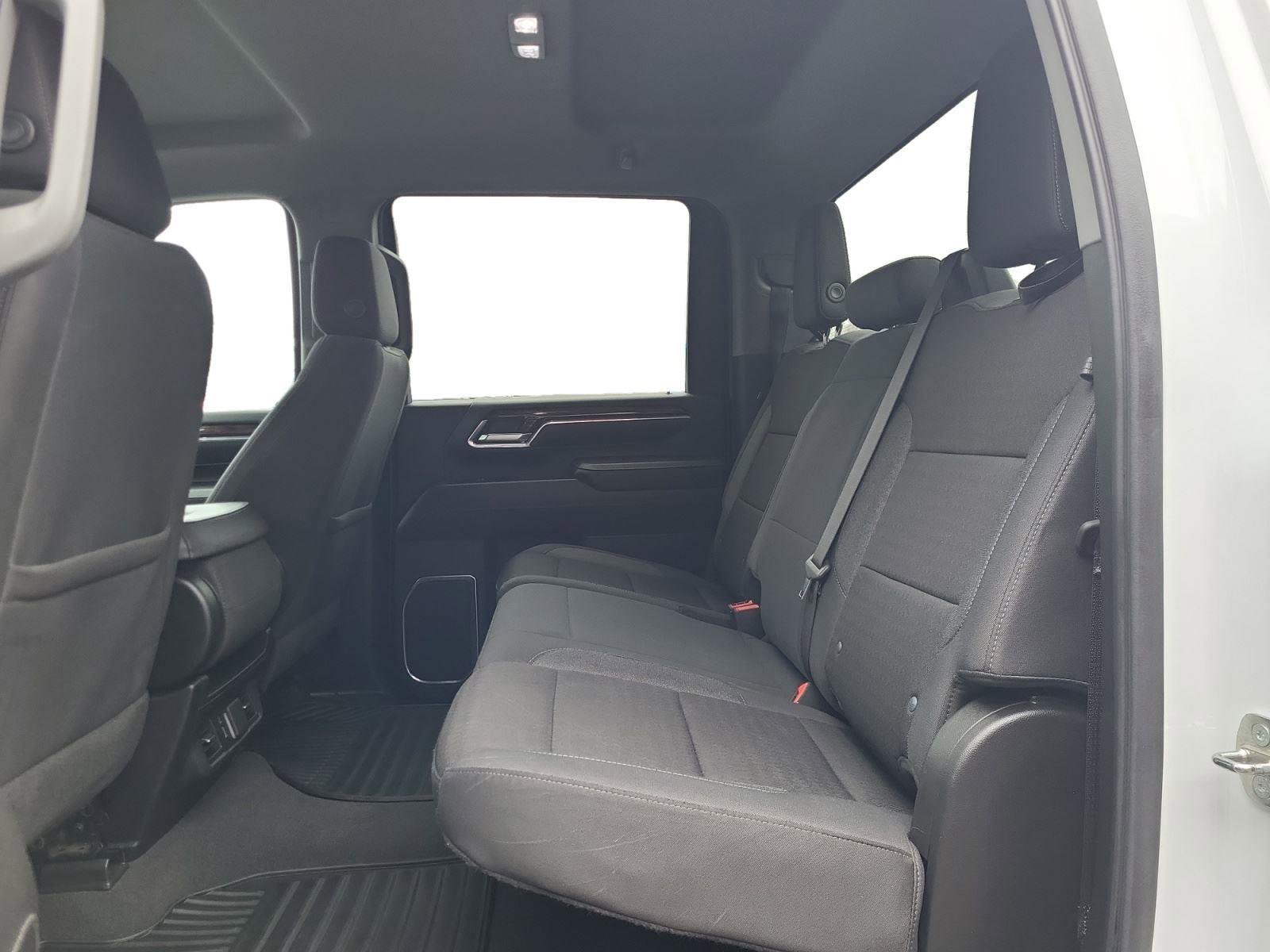 Used 2024 GMC Sierra 2500 SLE w/ SLE Value Package image 19