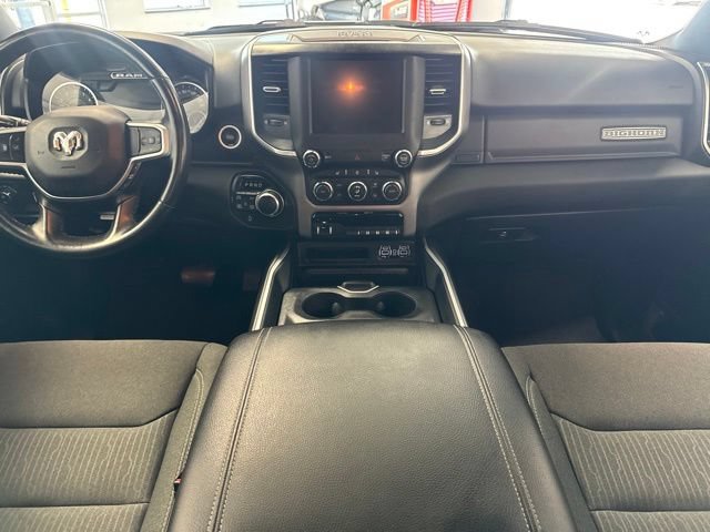 Used 2022 RAM 1500 Big Horn AWD/4WD image 3