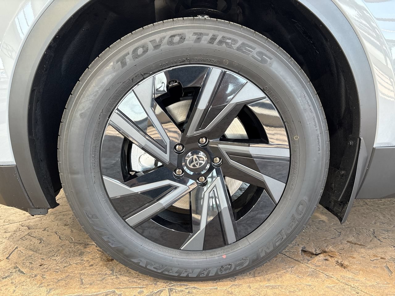 New 2026 Toyota C-HR AWD/4WD image 10