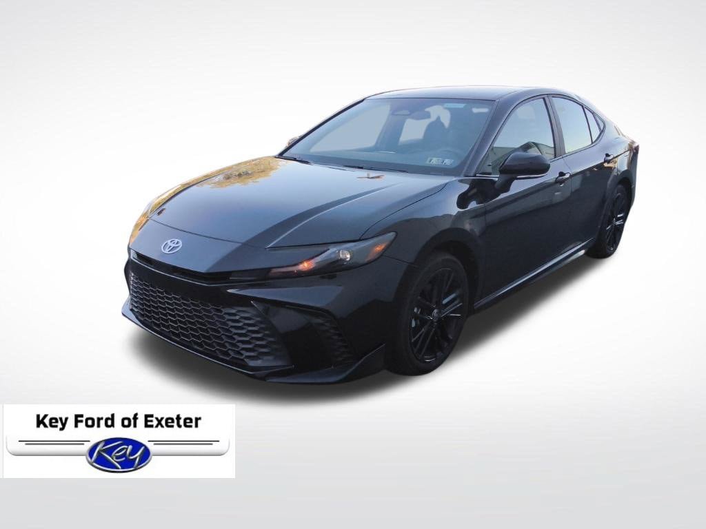 Used 2025 Toyota Camry SE w/ Convenience Package AWD/4WD image 5