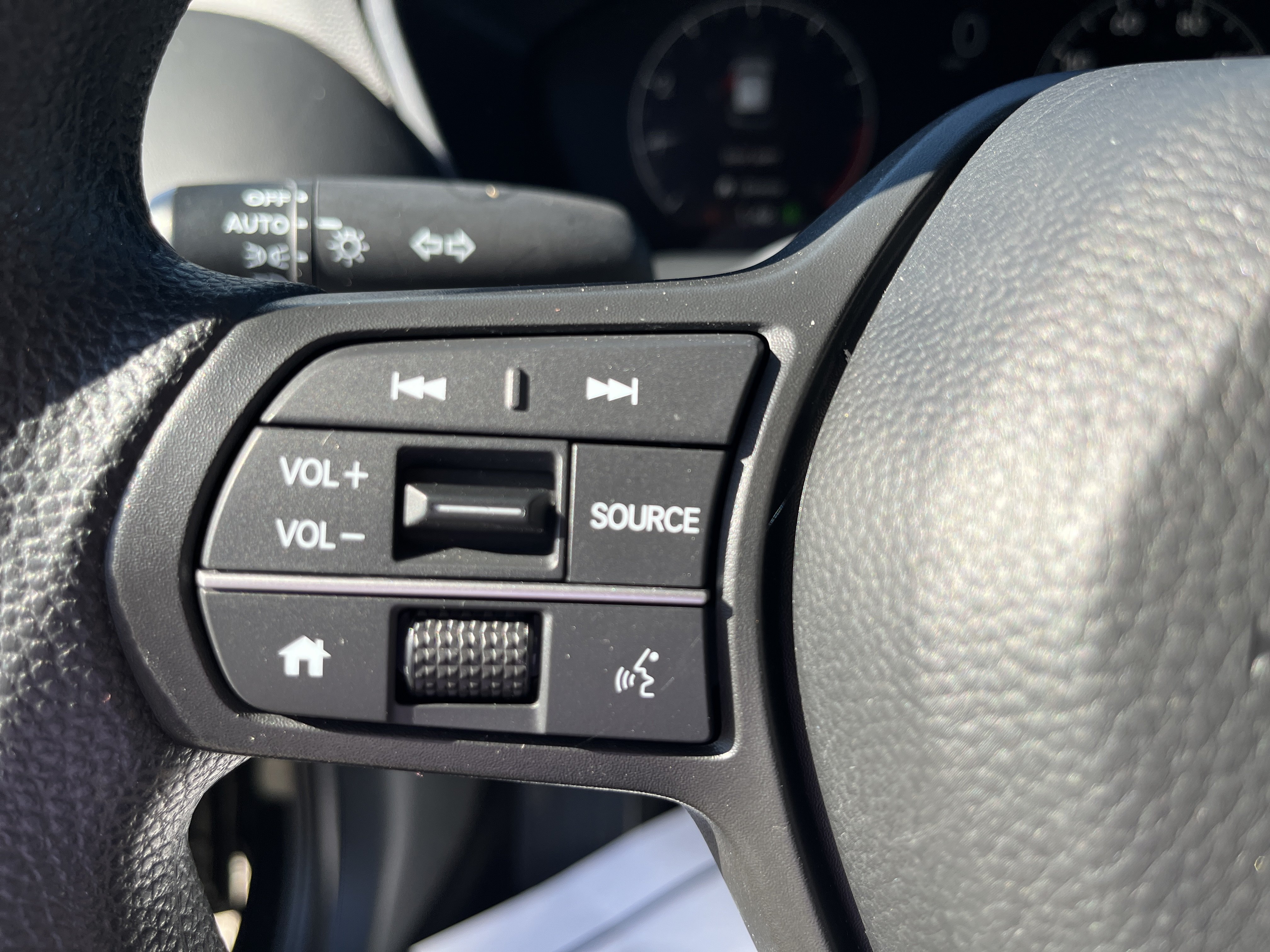 Certified 2025 Honda HR-V LX image 21