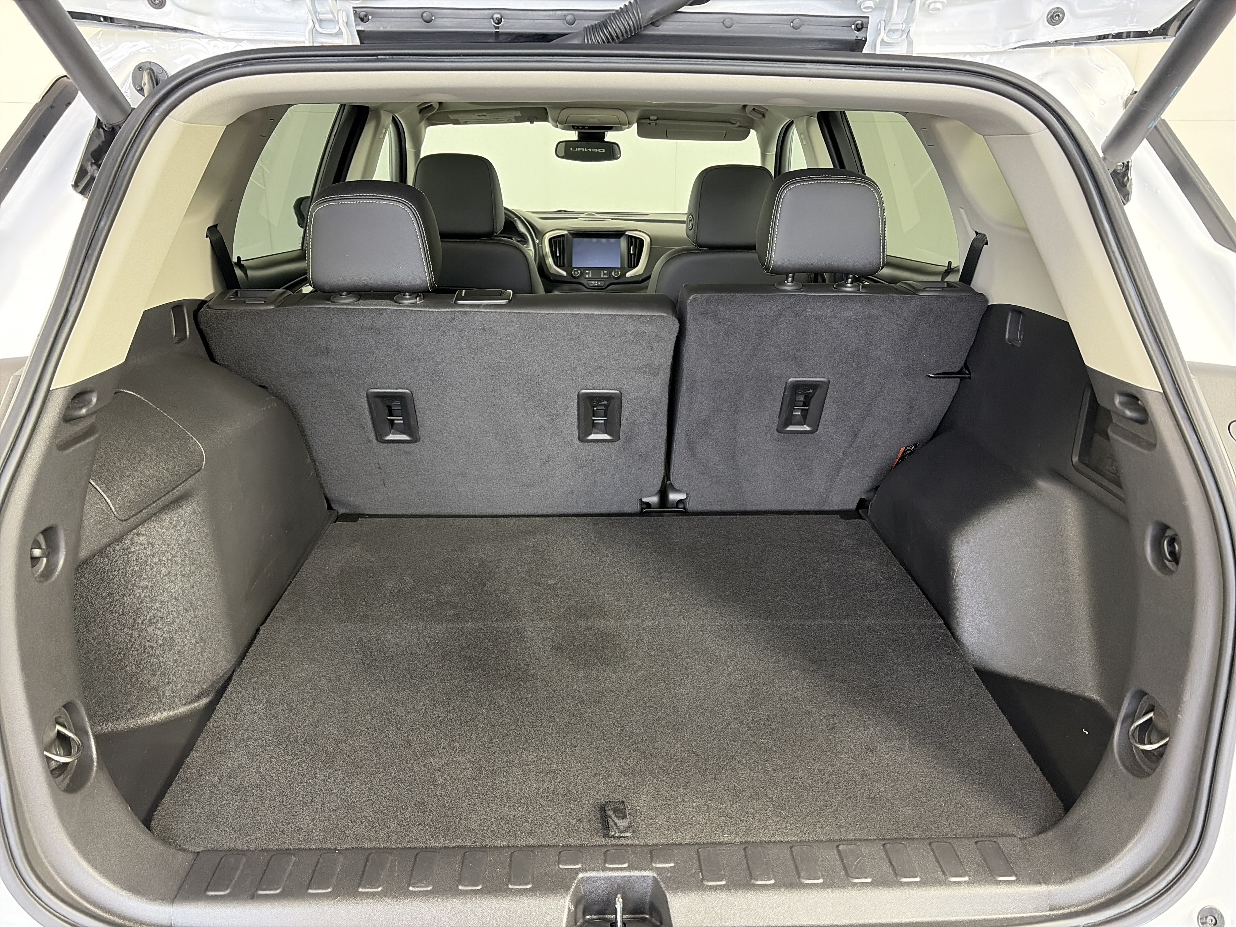 Used 2023 GMC Terrain Denali AWD/4WD image 14