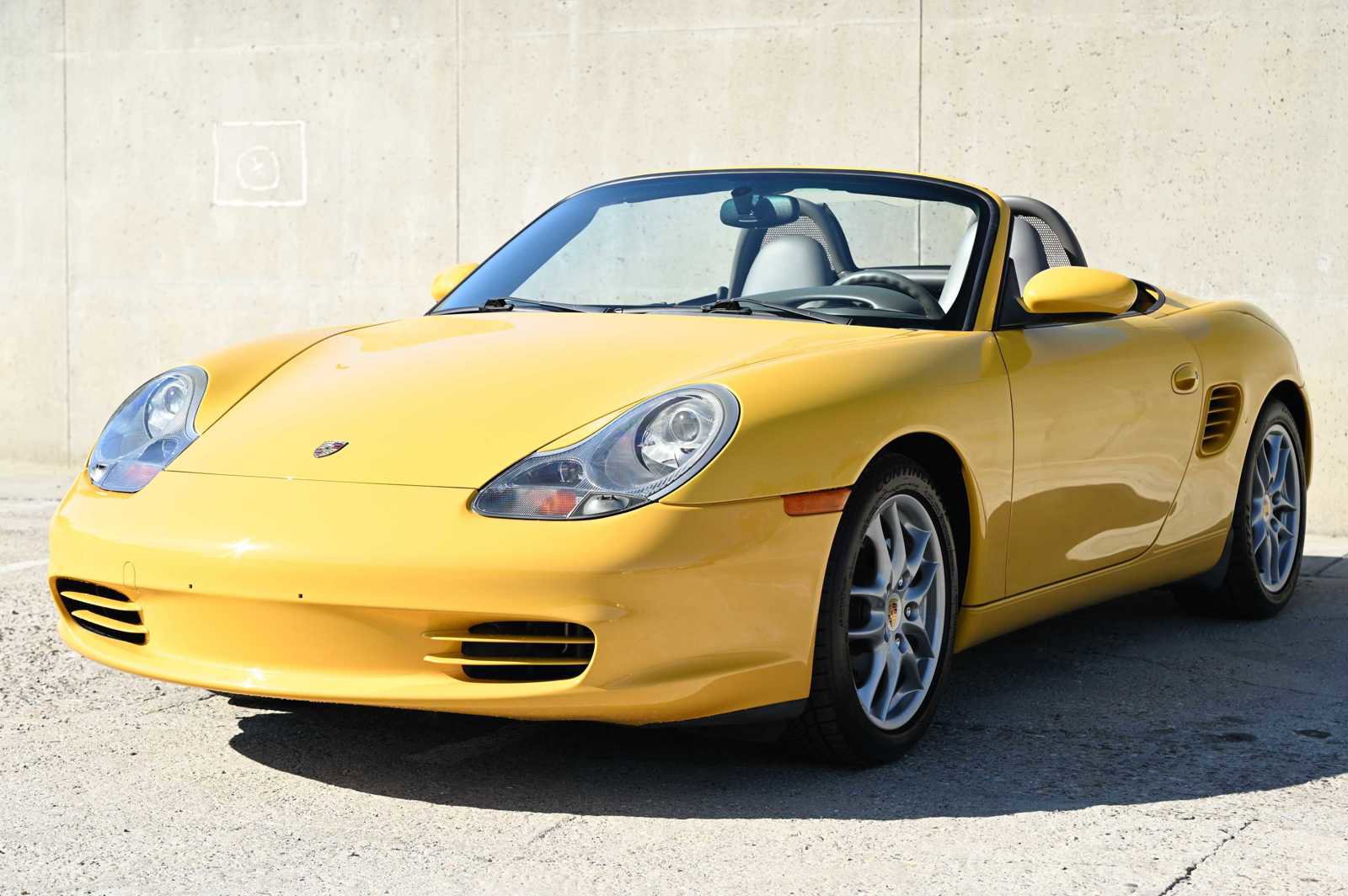 Used 2004 Porsche Boxster CABRIOLET 2D image 2