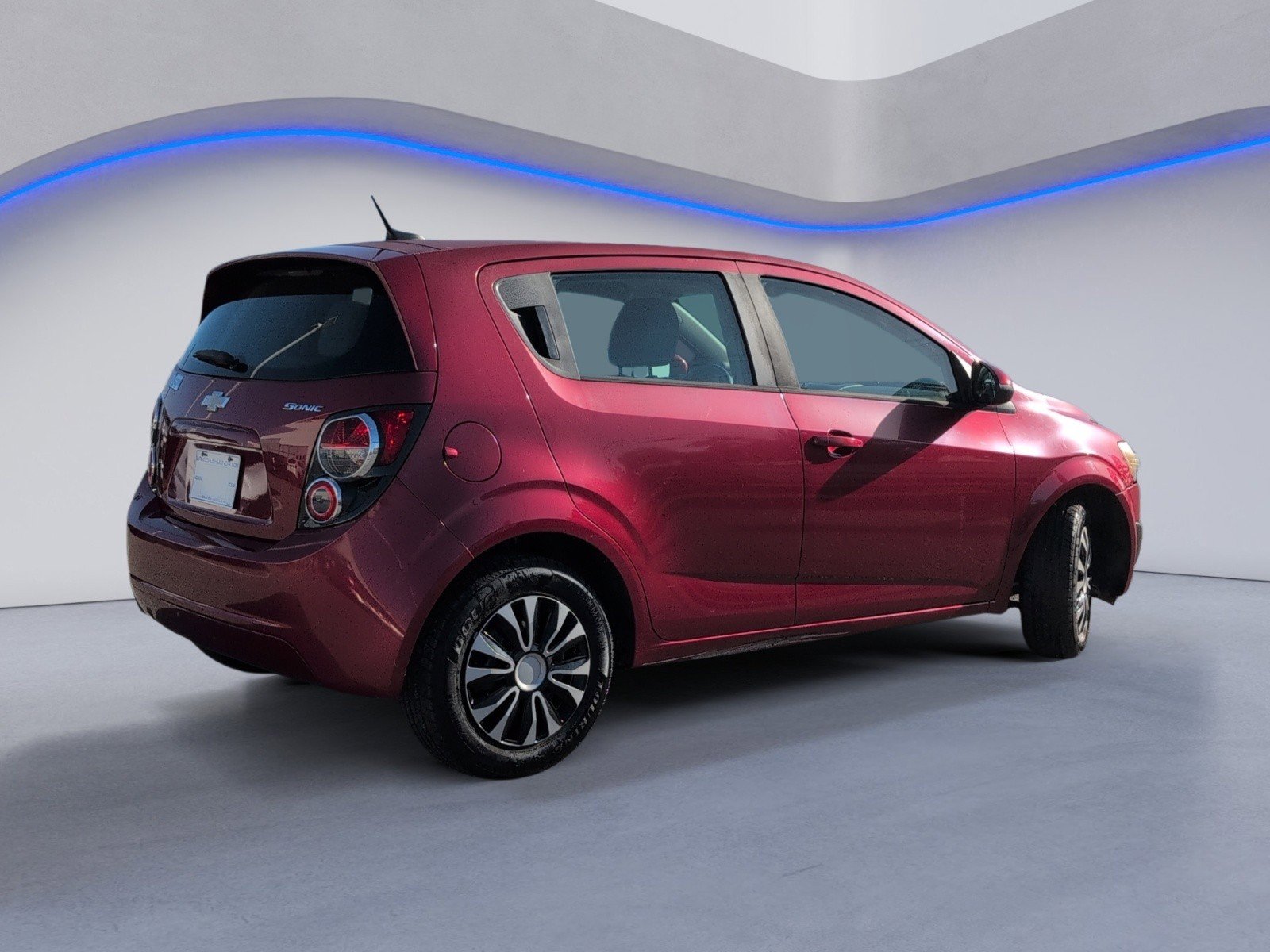 Used 2014 Chevrolet Sonic LS image 4