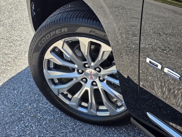 Used 2022 GMC Yukon XL Denali RWD image 51