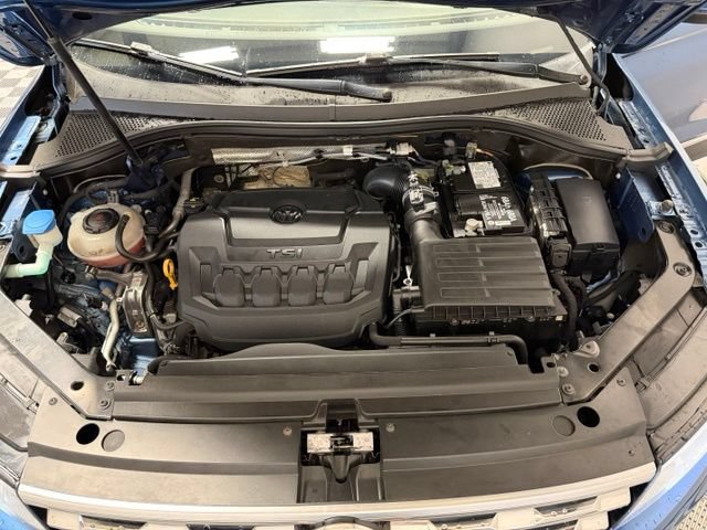 Used 2020 Volkswagen Tiguan SE w/ 3rd Row Seat Package AWD/4WD image 46