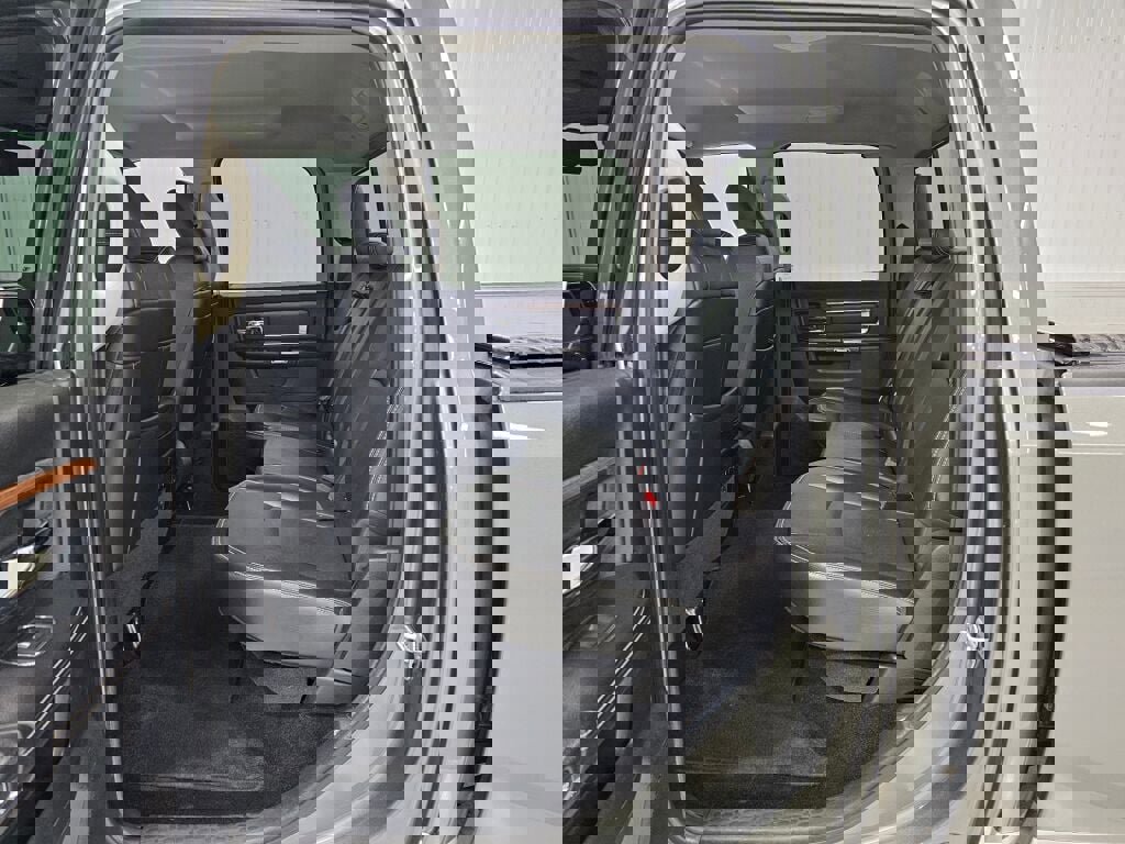 Used 2013 RAM 2500 Laramie w/ Cold Weather Group AWD/4WD image 13