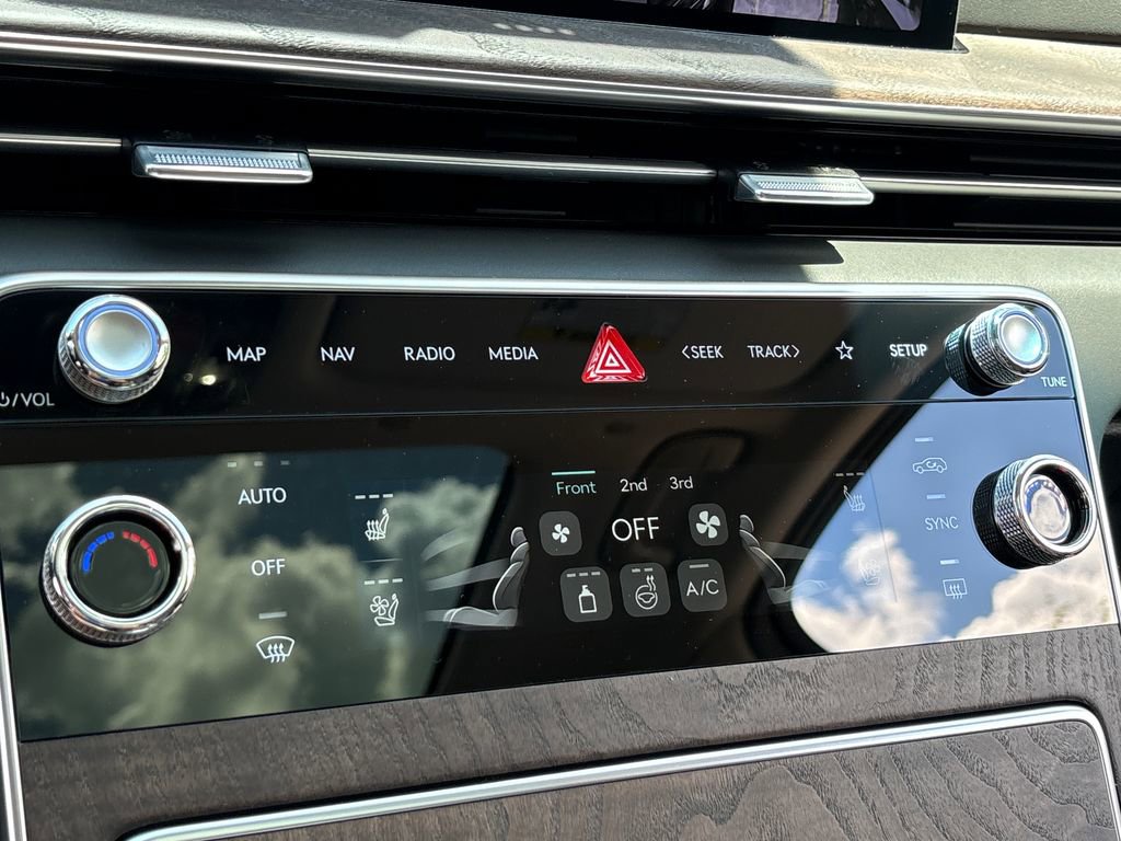 New 2026 Genesis GV80 2.5T Prestige AWD/4WD image 19