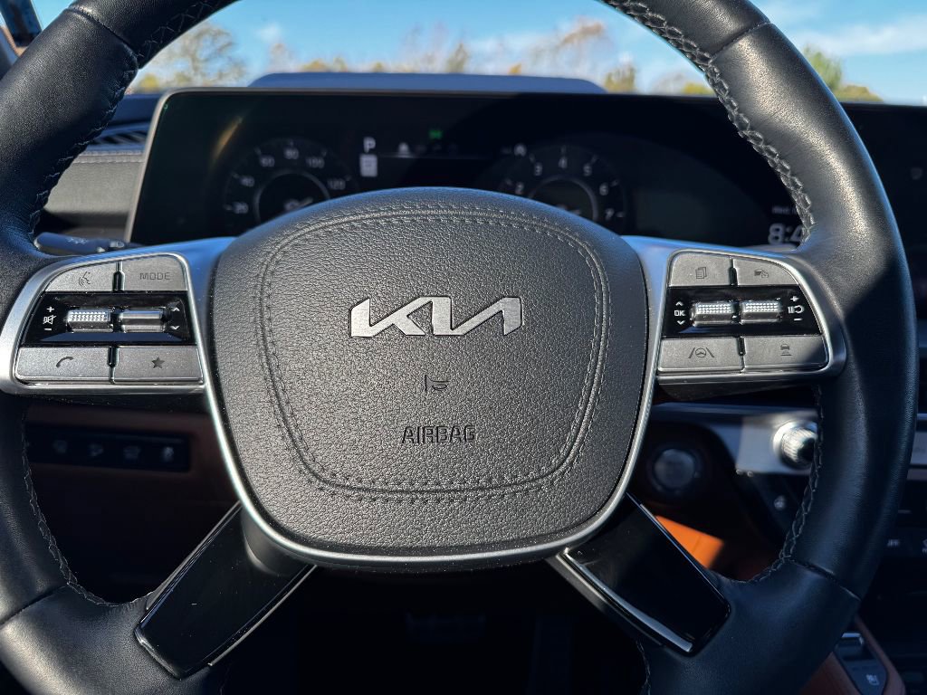 Used 2024 Kia Telluride SX X-Line image 31